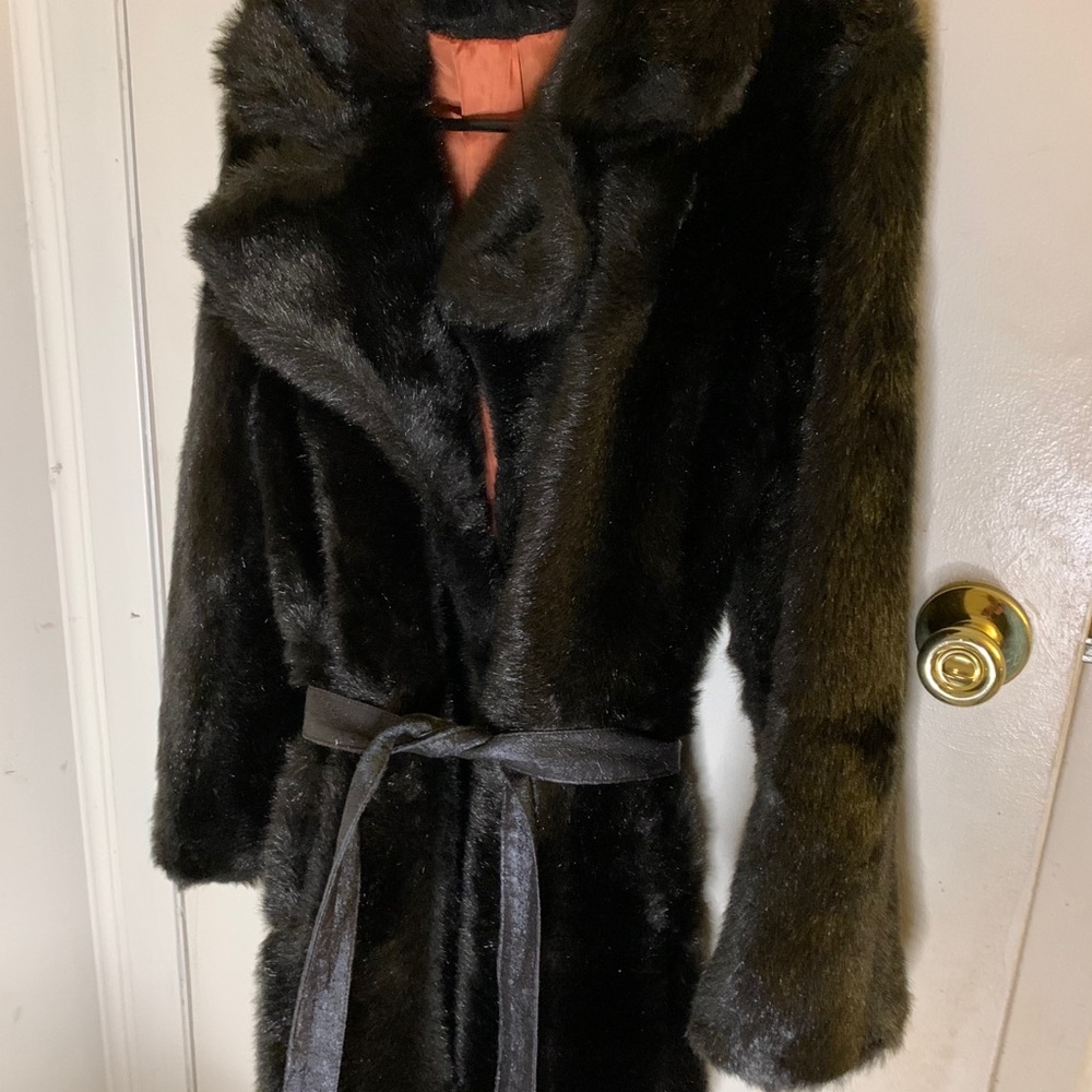 FUR Vintage Belted Coat 🧥small-medium